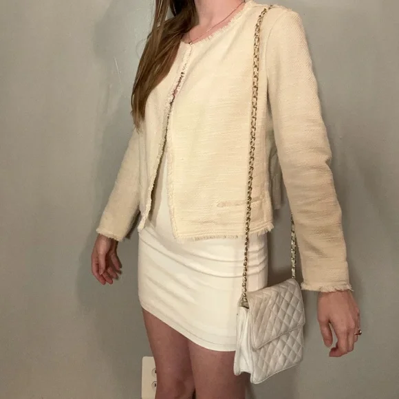 Club Monaco Ivory Blazer with fringe. - Picture 8 of 9